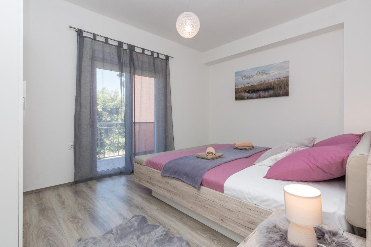 Apartments Marko Sukošan Extérieur photo